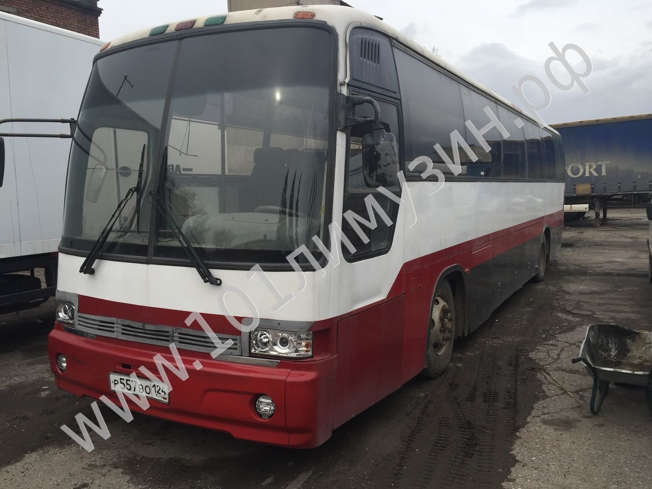 Автобус синий киа
